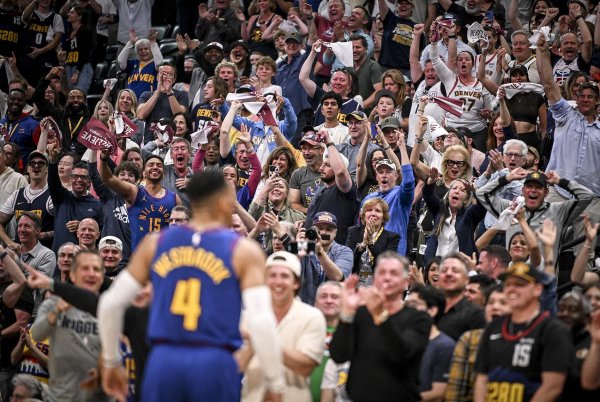 股升网 顶着漫天的质疑谩骂完成角色转型 威少终于在掘金找到了生涯归宿