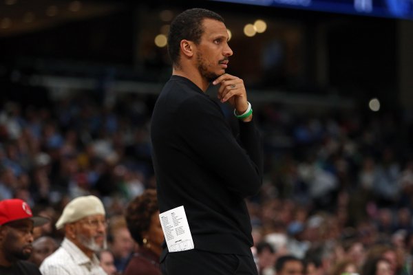 粤友钱配资 马祖拉是对的绿军G1三分：56次是空位投篮 仅4次是非空位